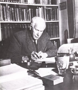 Jung in study
